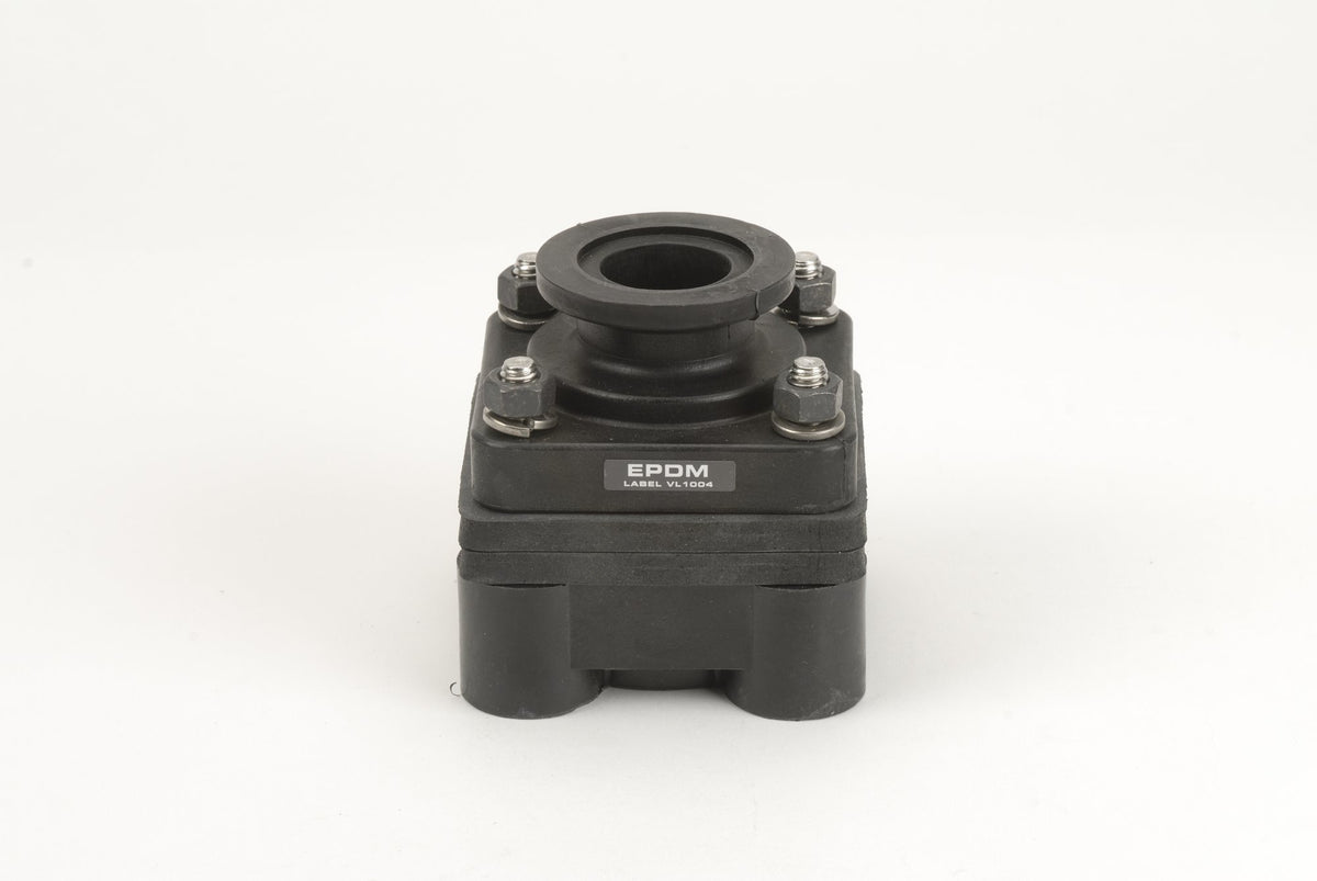 Banjo MBF100 — 1" Flange x 1" Female
